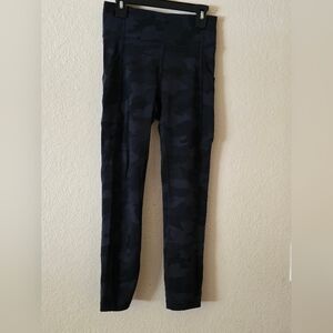 Lululemon Black Camo High-Rise Leggings Size 4